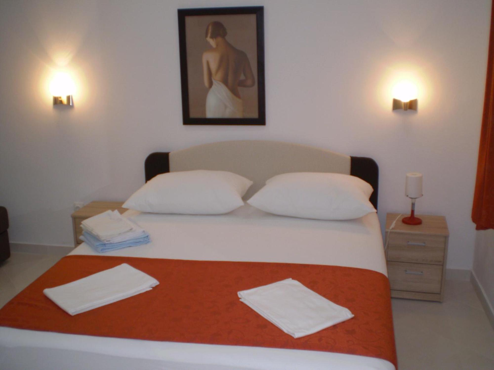 Apartments Tare, Free Parking Водице Екстер'єр фото